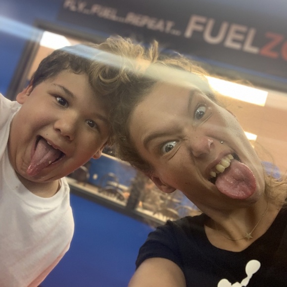 Meet your Posher, Amanda - Picture 7 of 8